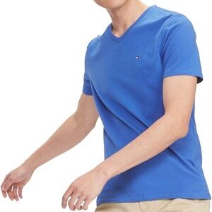 Tommy Hilfiger Men’s Blue T-Shirt - Large